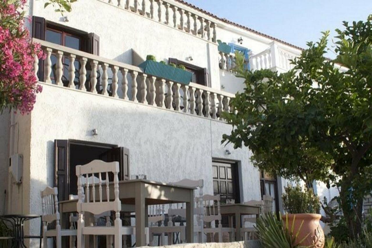 Hotel Cattleya Kokkari Exterior foto